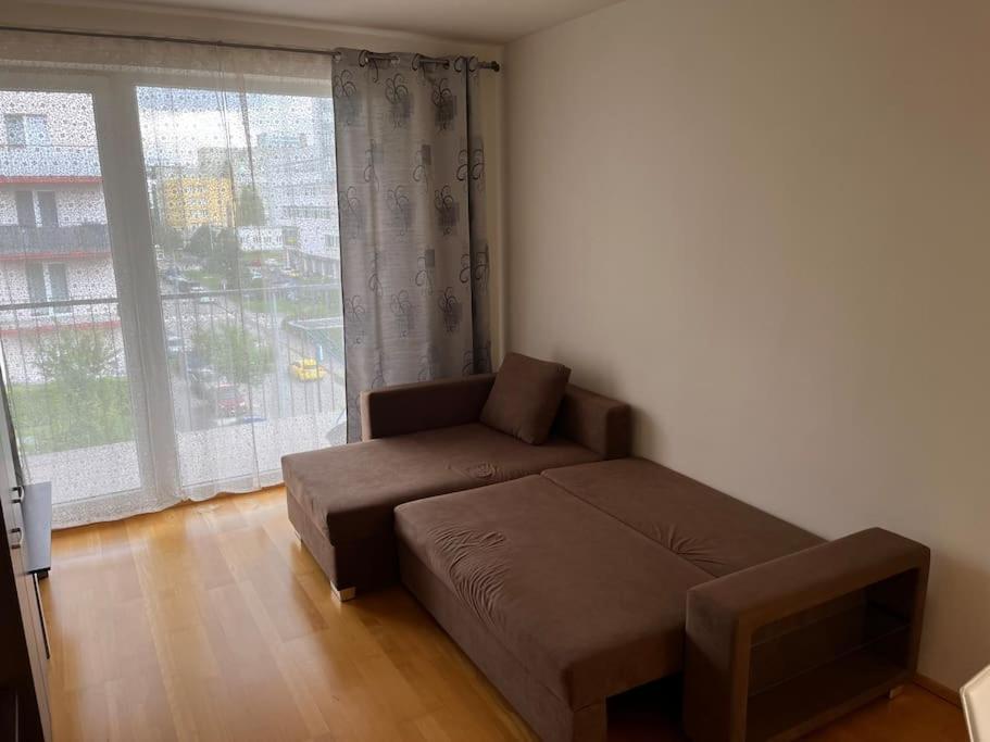 Apartment Hurka - 15 min do centra, garaz Praag Buitenkant foto